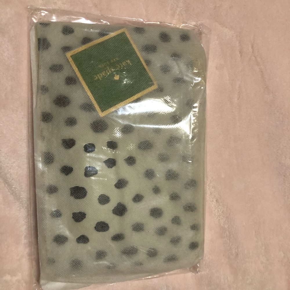 Kate Spade Organizer - Picture 3 of 5